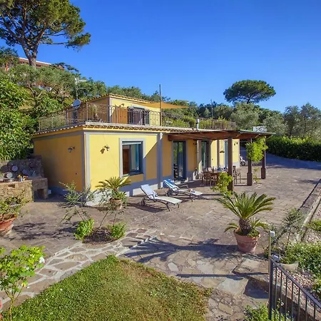 - Dei Galli Villa *