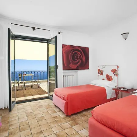 - Dei Galli Villa